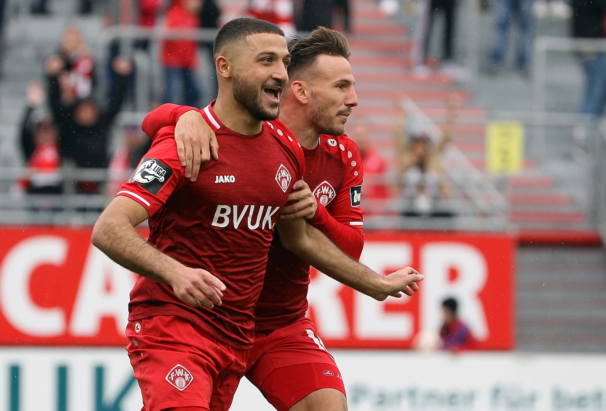 2:0-Sieg gegen Köln: Die Kickers bleiben im vierten Heimspiel in Folge ...
